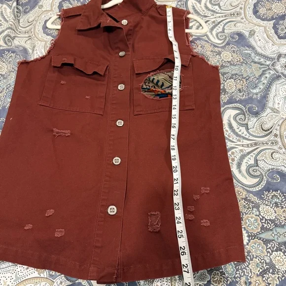 Vest Gimmicks by BKE bohemian Vest Paisley Back Size med NWOT - Picture 7 of 11